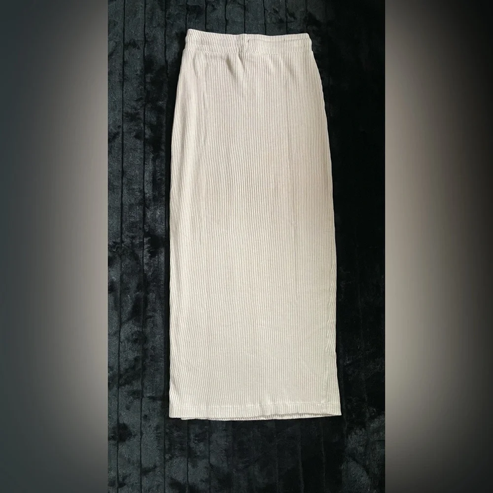 Zara Cream Midi Skirt - Picture 5 of 6